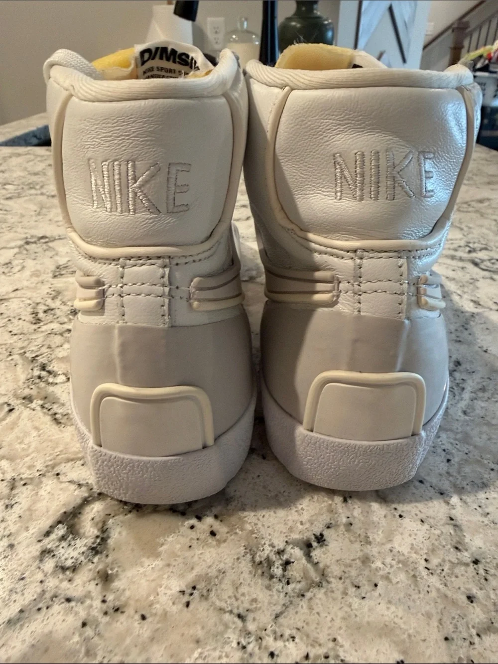 Nike clean mid